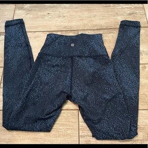 Lululemon hi rise wunder under pants size 4 euc
